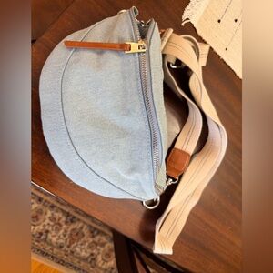 Universal thread wash denim belt bag